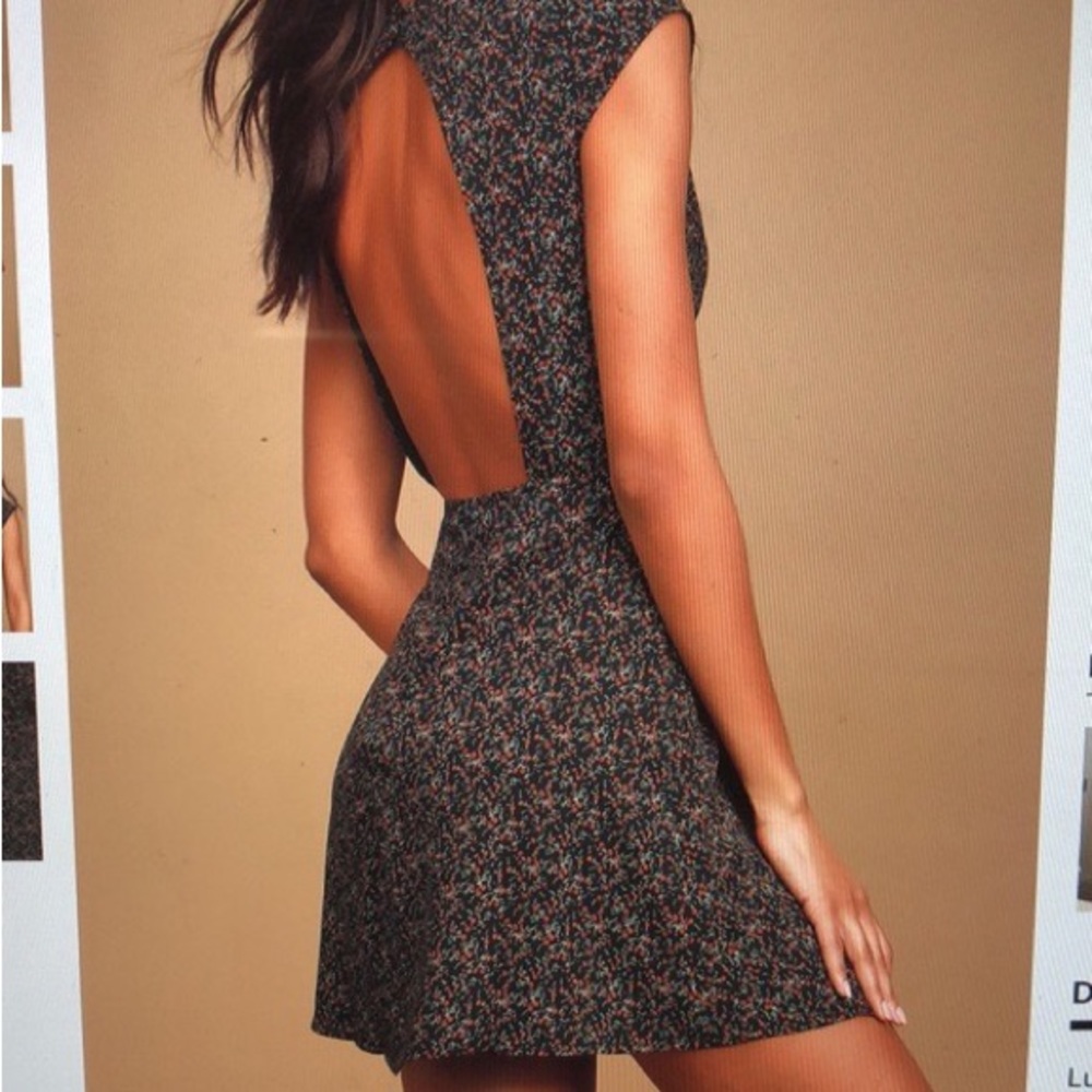 🔴 Floral Black Open Back V Cut Mini Dress, Pre-loved